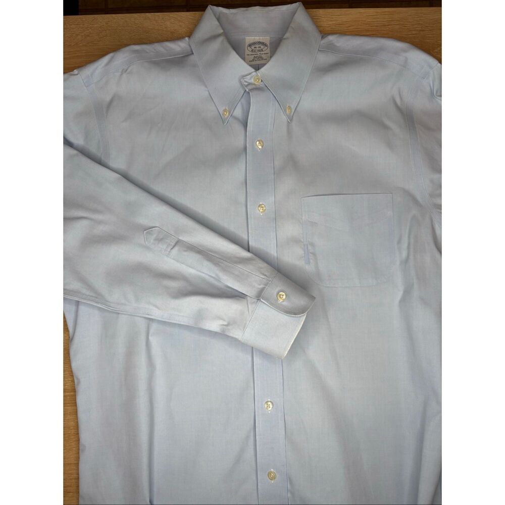 Brooks Brothers 1818 Men's Light Blue Dress Shirt 16-35 Slim Fit Large Non-Iron